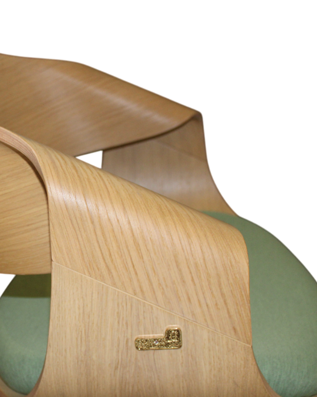 assise boheme coque en bois clair courbé assise boheme coque en bois clair courbé