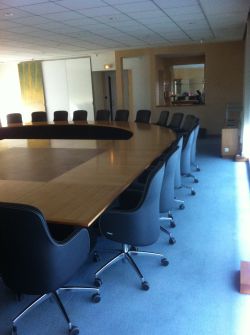 sala-riunioni-sedia-Giada-Moving-001