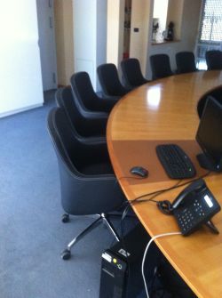 sala-riunioni-sedia-Giada-Moving-002