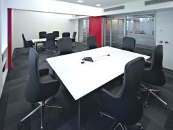 sala-riunioni-sedia-Giada-Moving-003