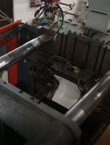 stampaggio-componenti-in-plastica